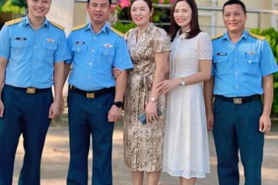 QUÊ HƯƠNG – LÀ CHÙM KHẾ NGỌT…